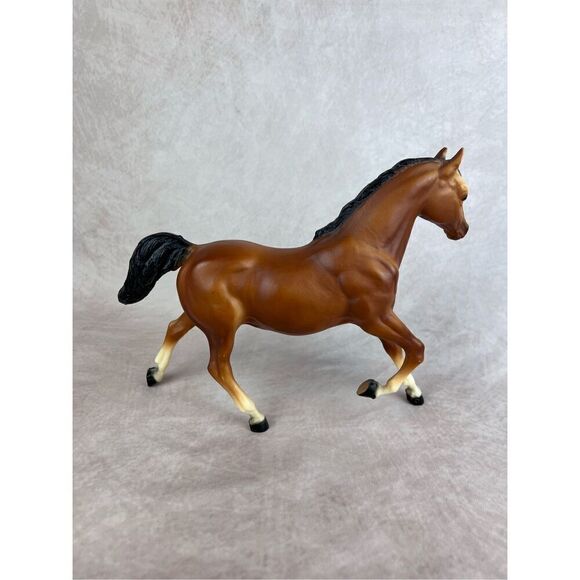 Breyer Horse Bay Running Mare Vintage - Picture 2 of 8